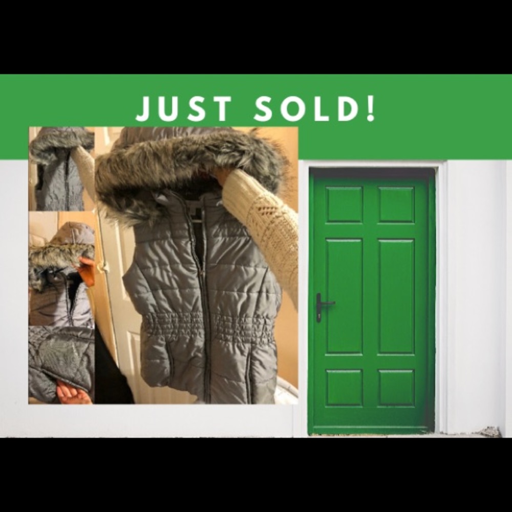 NY & CO  Vest.  Item Sold!